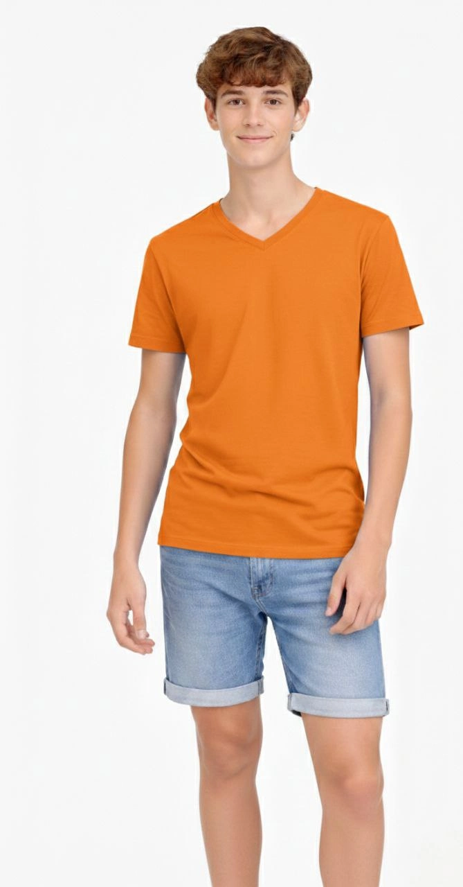 699705ab53dfe-70783647-sw669sh1280 Genç Erkek Çocuk V Yaka Tişört Model - Turuncu