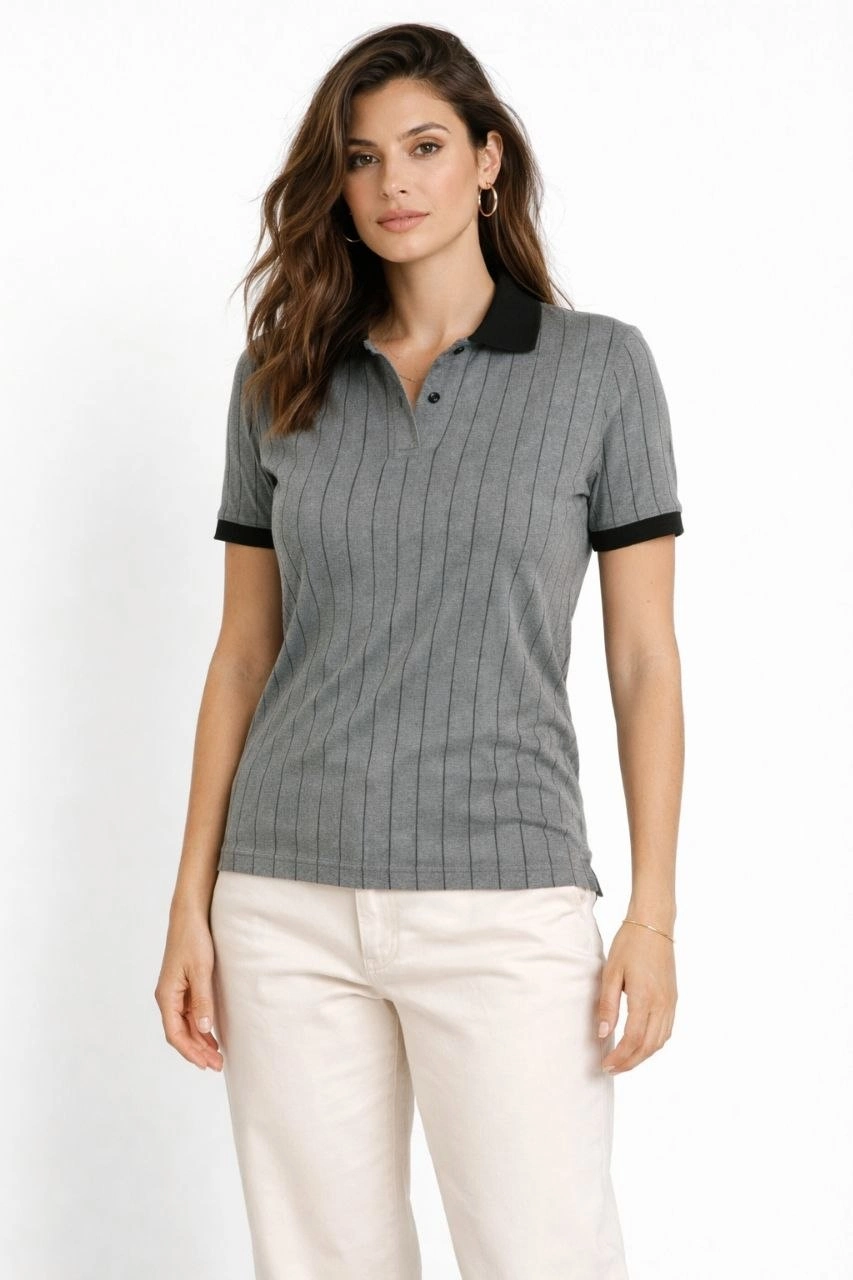 69c2b014a51bc-33215118-sw853sh1280 Kadın Polo Yaka Çizgili Tişört Kısa Kol Düğmeli Yazlık T-Shirt - Gri