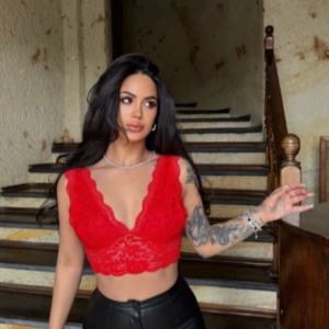Kadın Dantel Bralet Crop Sütyen V Yaka Askılı Şık Esnek Rahat - Kırmızı