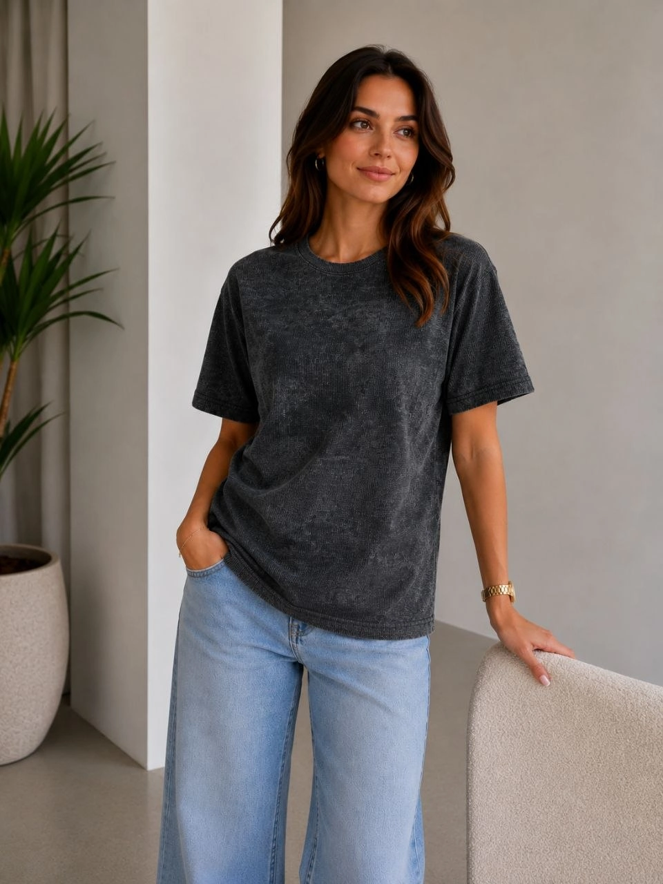 6a0aeeb2d9774-58360356-sw960sh1280 Kadın Batik Desenli Tişört Bisiklet Yaka Kısa Kol Regular Fit T-shirt - Siyah