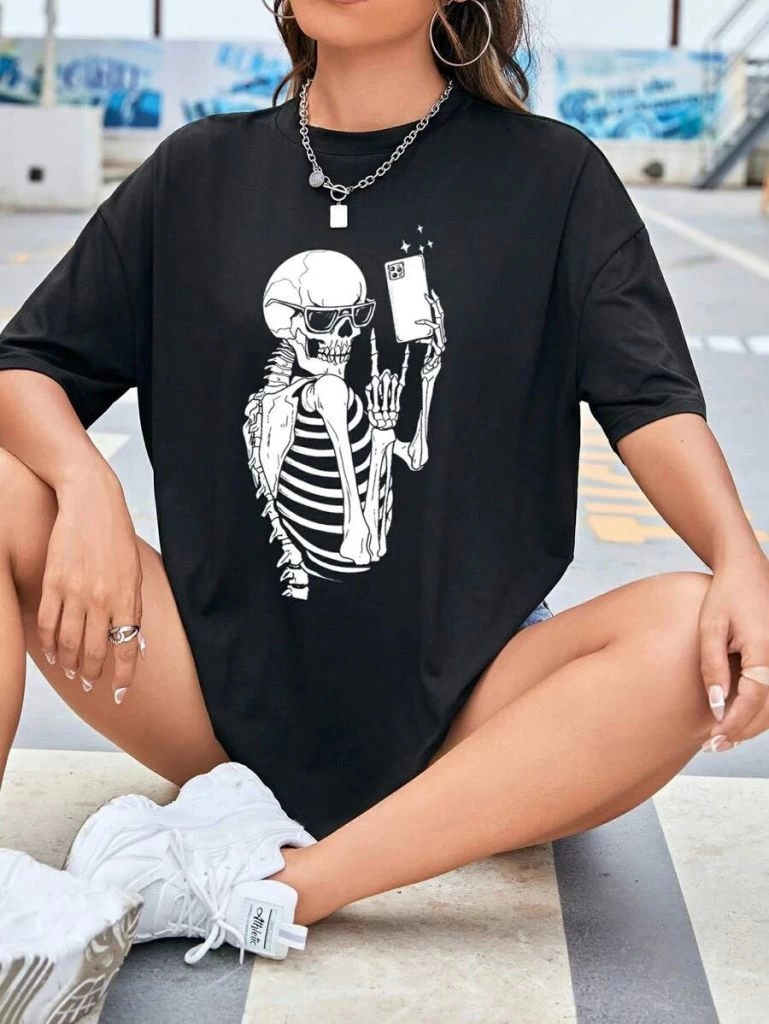 baskili-kadin-t-shirt-siyah-93133255-sw769sh1024 Kadın iskelet Baskılı T-Shirt Kısa Kol Bisiklet Yaka Oversize Tişört - Siyah - Görsel 2