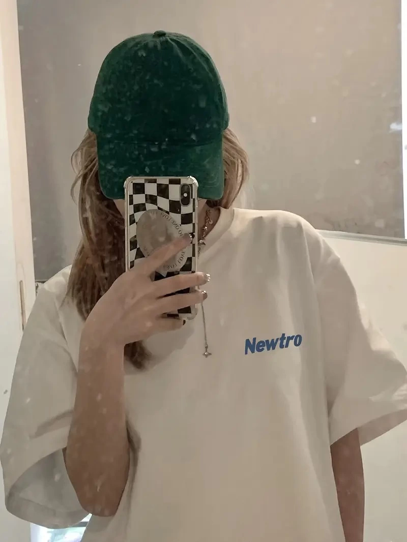 baskili-oversize-bisiklet-yaka-t-shirt-beyaz-72160872-sw800sh1066 Kadın Tişört Newtro Baskılı Oversize Bisiklet Yaka T-shirt - Beyaz - Görsel 2
