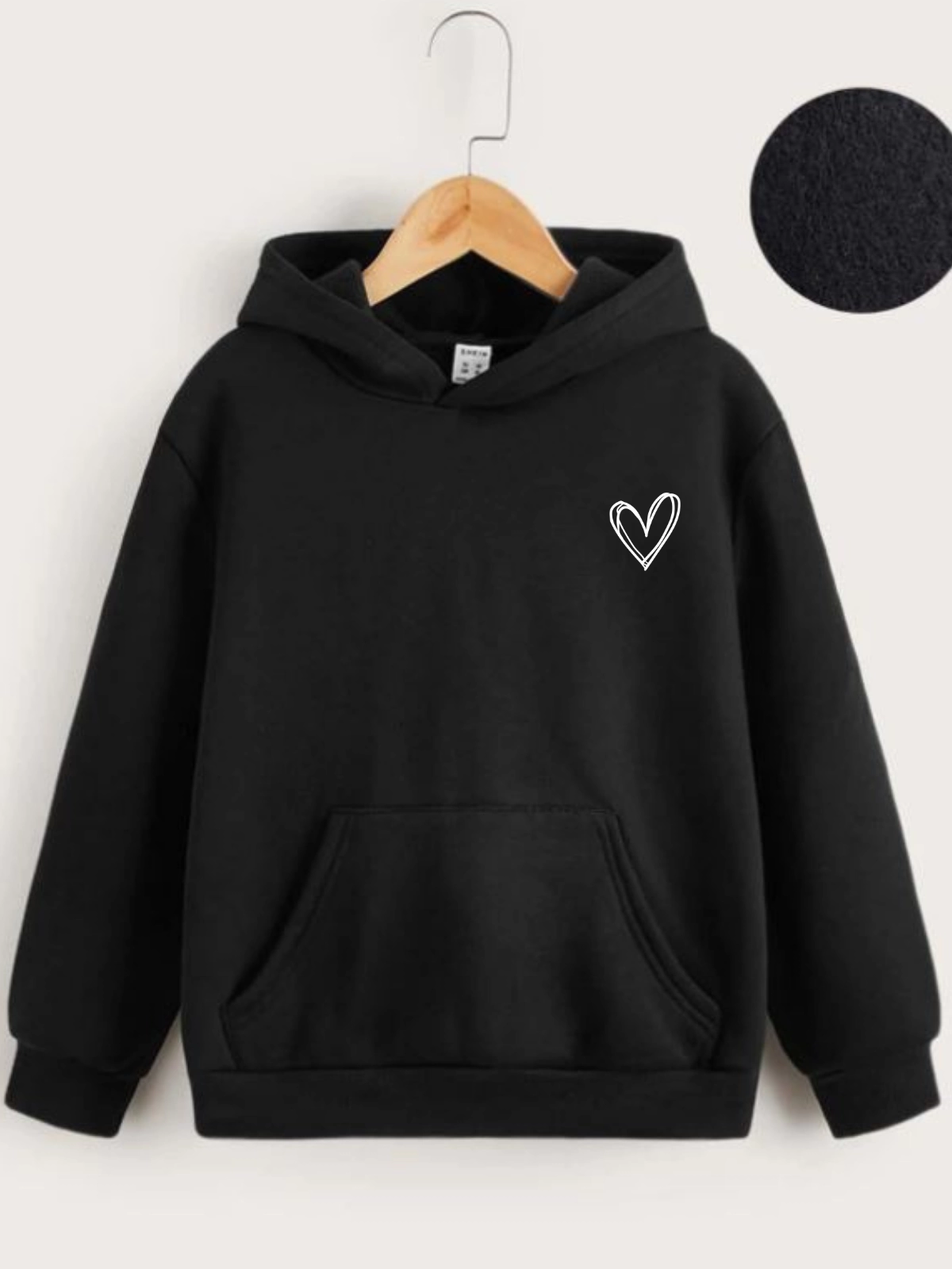 cocuk-unisex-kapusonlu-cizgi-kalp-baskili-sweatshirt-siyah-169419356-sw1200sh1600 Çocuk Unisex Kapüşonlu Çizgi Kalp Baskılı Sweatshirt - Siyah