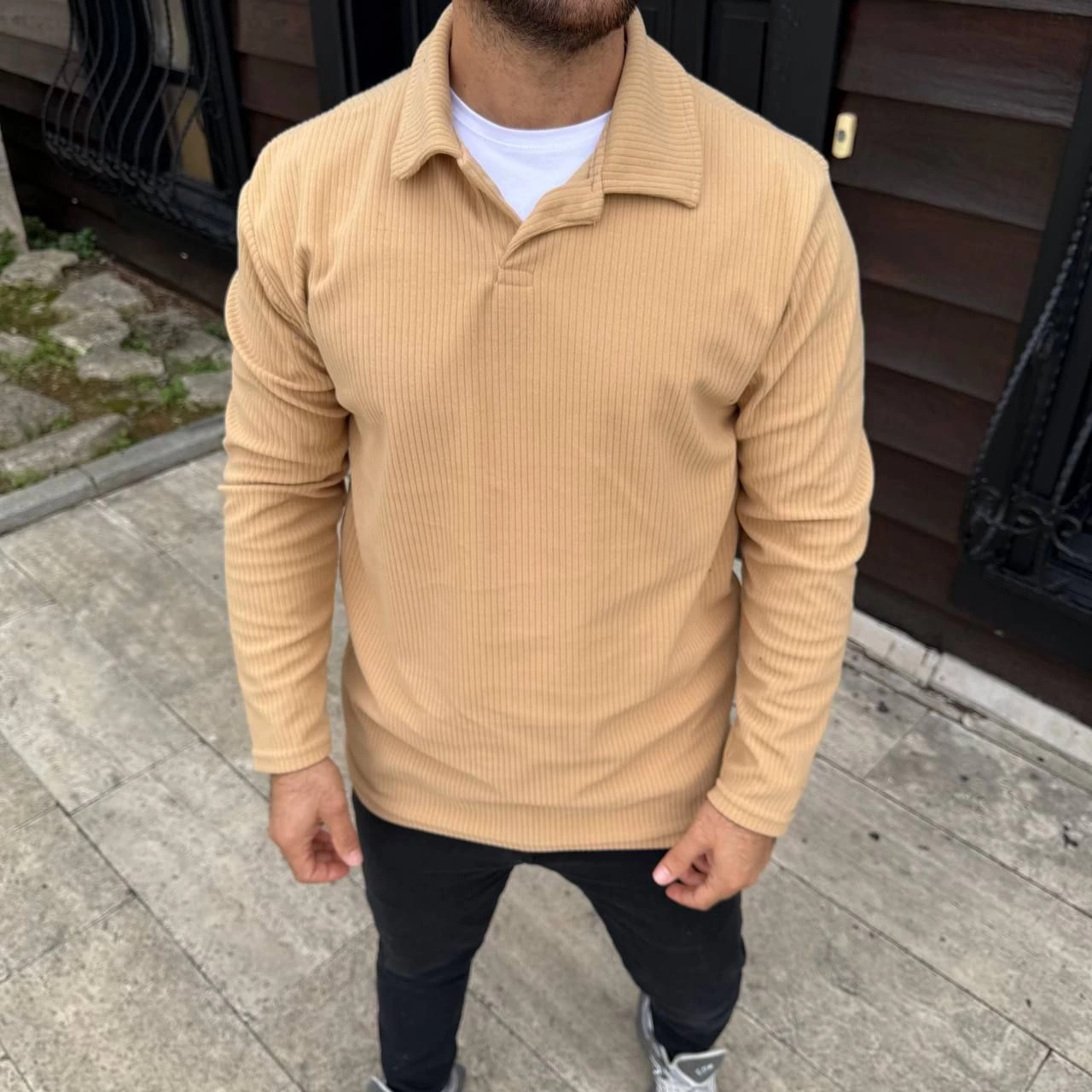 erkek-fitilli-polar-sweatshirt-dugmesiz-polo-yaka-oversize-rahat-kalip-kalin-polar-kumas-kislik-ve-baharlik-sik-gunluk-ust-bej-35426990-sw1280sh1280 Erkek Fitilli Polar Sweatshirt Düğmesiz Yaka Oversize - Bej - Görsel 2