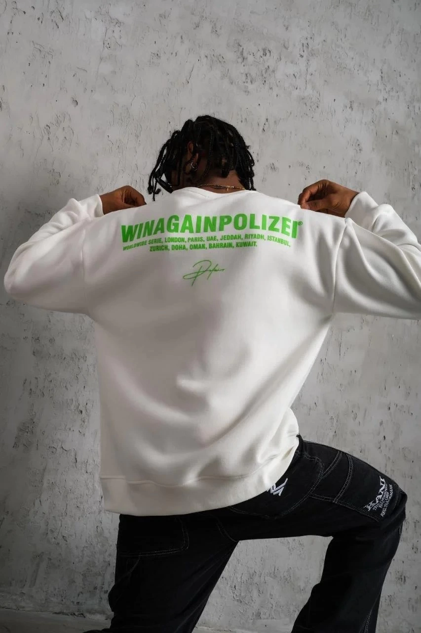 erkek-oversize-sweatshirt-beyaz-renk-on-ve-sirt-baskili-uc-iplik-ici-pamuklu-kumas-rahat-kalip-ribanali-kislik-sweat-winagain-polizei-serisi-beyaz-94493484-sw853sh1280 Erkek Oversize Sweatshirt Ön ve Sırt Baskılı 3 İplik Pamuklu - Beyaz