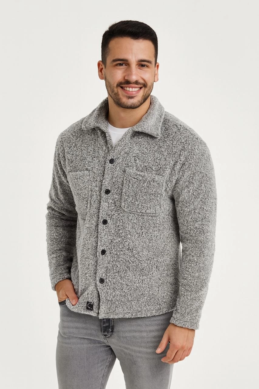 erkek-pelus-polar-hirka-gomlek-yakali-ilik-dugmeli-gogus-cepli-yumusak-dokulu-kislik-regular-fit-rahat-gunluk-model-gri-744551-sw853sh1280 Erkek Pelüş Polar Hırka Gömlek Yakalı İlik Düğmeli Göğüs Cepli Yumuşak Dokulu - Gri