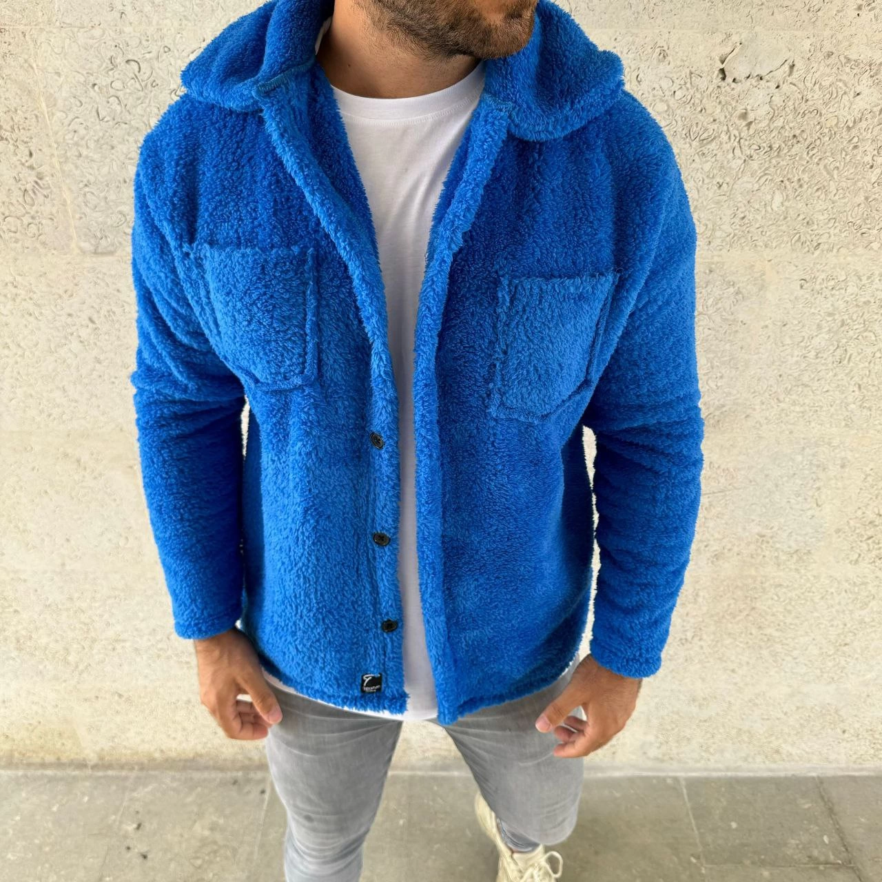 erkek-pelus-polar-hirka-gomlek-yakali-ilik-dugmeli-gogus-cepli-yumusak-dokulu-kislik-regular-fit-rahat-gunluk-model-saks-mavisi-46116455-sw1280sh1280 Erkek Pelüş Polar Hırka Gömlek Yakalı İlik Düğmeli Göğüs Cepli Yumuşak - Saks Mavisi - Görsel 2