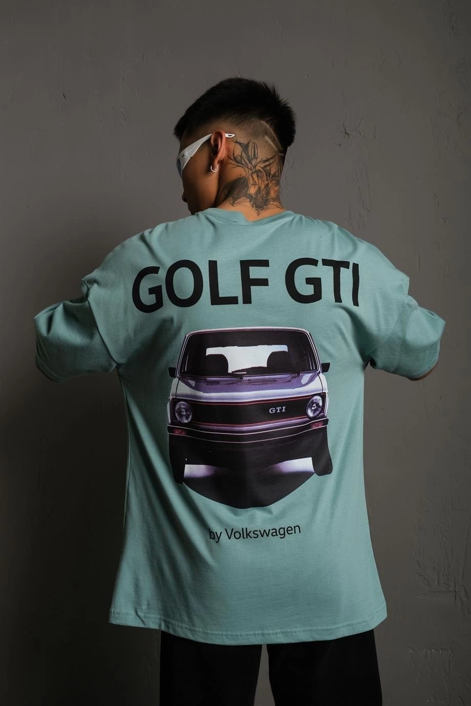 erkek-sirt-golf-gti-baskili-oversize-t-shirt-mint-yesili-9040133-sw920sh1380 Erkek Oversize Tişört Golf GTI Retro Araba Baskılı T-shirt - Mint Yeşili