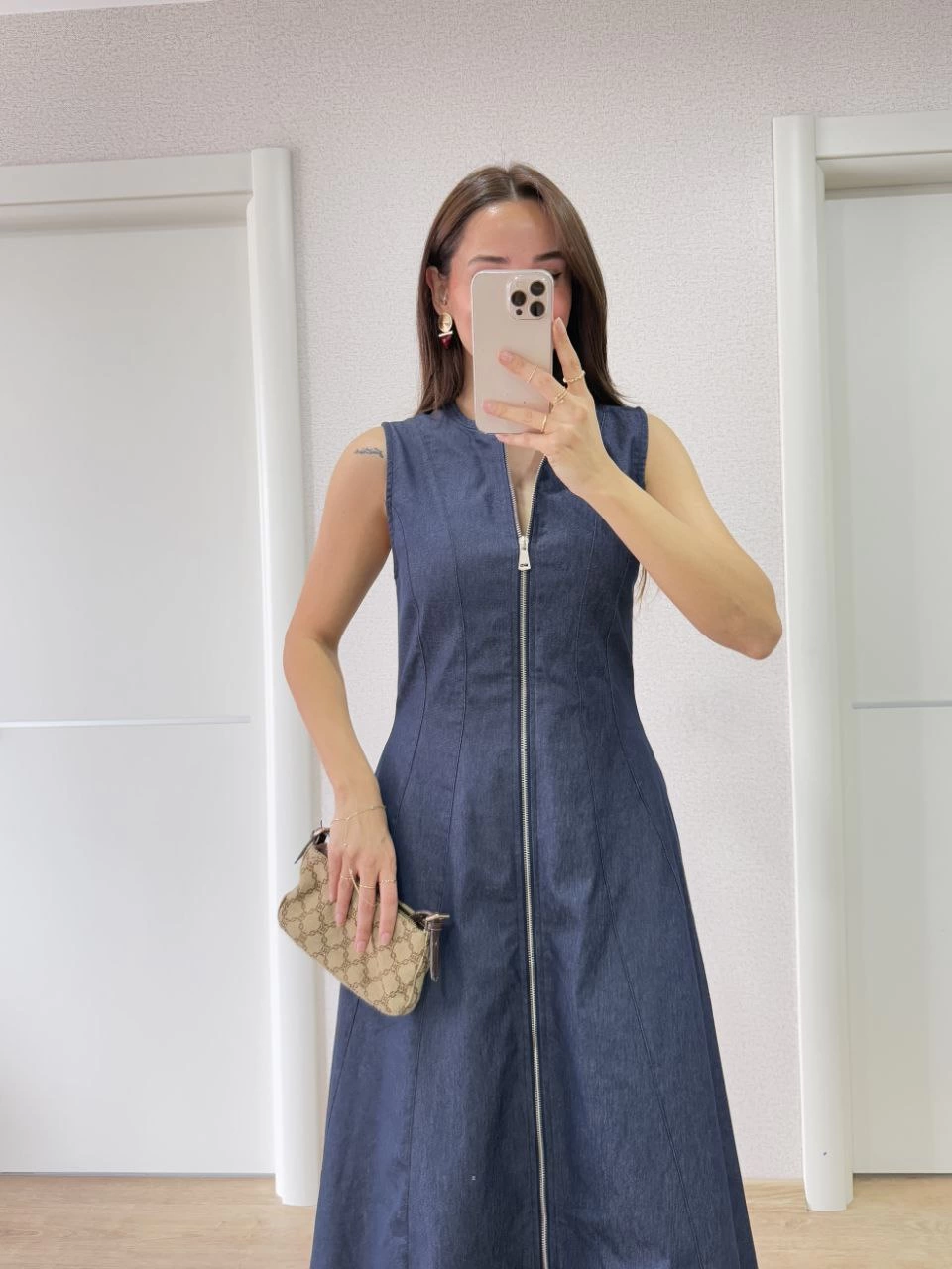 jeans-kot-onu-tam-fermuarli-uzun-elbise-mavi-69270535-sw960sh1280 Kadın Jeans Kot Önü Tam Fermuarlı Uzun Elbise - Mavi - Görsel 2