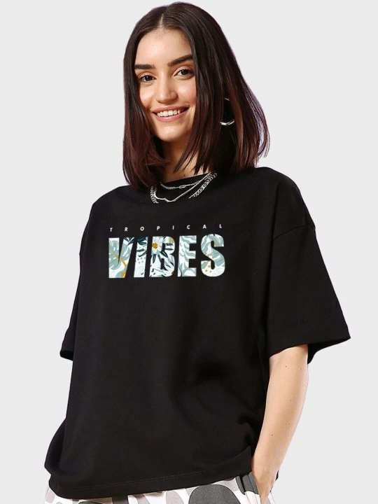 kadin-baskili-oversize-t-shirt-siyah-87881060-sw540sh720 Kadın Kısa Kol Yazlık Tişört Bisiklet Yaka VIBES Baskılı T-Shirt - Siyah