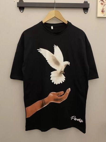 kadin-dijital-baskili-t-shirt-siyah-261580916-sw446sh600 Kadın Kısa Kol Yazlık Tişört Bisiklet Yaka Uzi Güvercin Baskılı T-Shirt - Siyah - Görsel 2