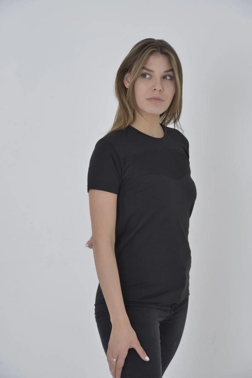kadin-gogus-fileli-slim-fit-t-shirt-siyah-257900664-sw853sh1280 Kadın Gögüs Fileli T-Shirt Kısa Kol Bisiklet Yaka Slimfit Tişört - Siyah - Görsel 2