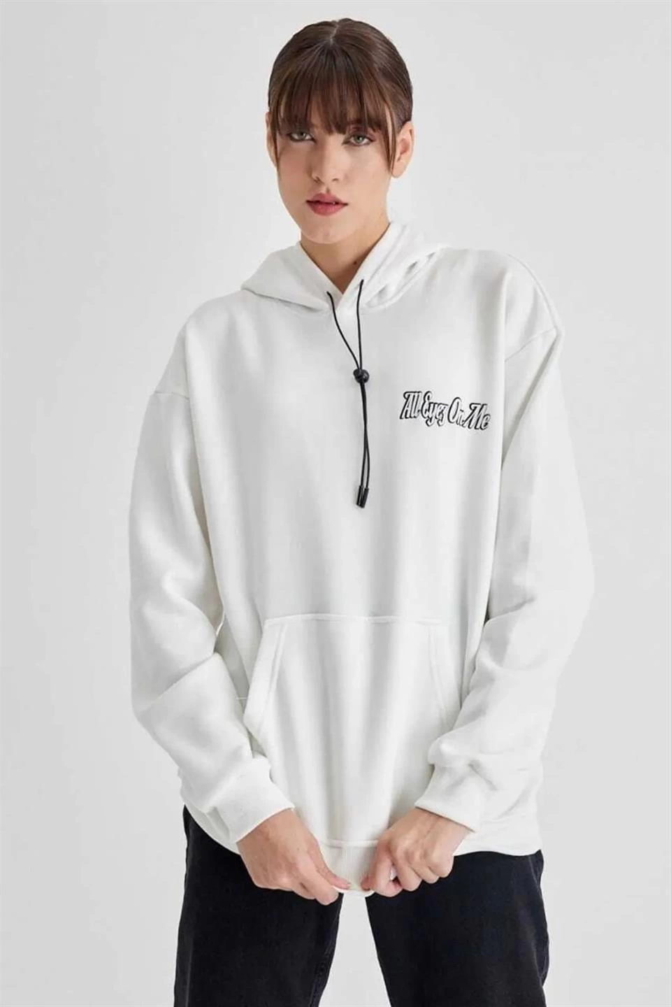 kadin-kapusonlu-sirt-baskili-uc-iplik-oversize-sweatshirt-beyaz-187075220-sw960sh1440 Kadın Oversize Kapüşonlu Cepli TUPAC Baskılı 3 İplik Pamuklu Hoodie Sweatshirt - Beyaz