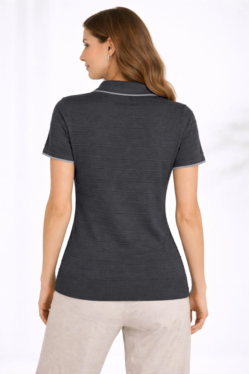 kadin-triko-kumas-yakali-dugmesiz-acik-yaka-fitilli-kisa-kollu-regular-fit-tisort-t-shirt-siyah-1431027-sw853sh1280 Kadın Yazlık Dokuma Triko Tişört Düğmesiz Polo Yaka Kısa Kol T-Shirt - Siyah - Görsel 2
