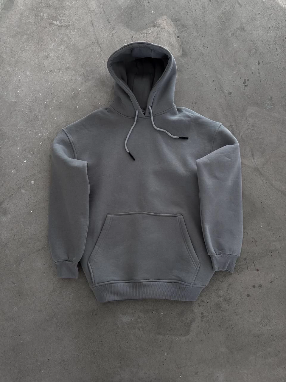 kapsonlu-uc-iplik-penye-basic-sweatshirt-boyali-gri-96796394-sw960sh1280 Kadın Kapüşonlu Kanguru Cepli 3 İplik Pamuklu Oversize Hoodie Sweatshirt - Boyalı Gri - Görsel 2