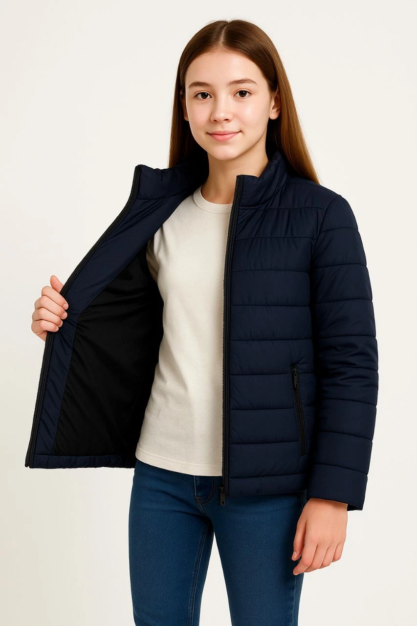 kiz-cocuk-sisme-mont-hafif-ve-sicak-tutucu-kislik-fermuarli-su-itici-rahat-gunluk-mont-kapusonuz-modern-tasarim-lacivert-51050821-sw853sh1280 Kız Çocuk Şişme İçi Elyaflı Fermuarlı Cepli Mont Su İtici Ceket - Lacivert