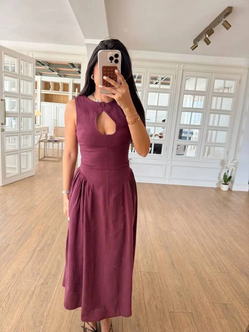 kolsuz-uzun-kabardin-elbise-bordo-91625610-sw960sh1280 Kolsuz Uzun Kabardin Elbise - Bordo - Görsel 2