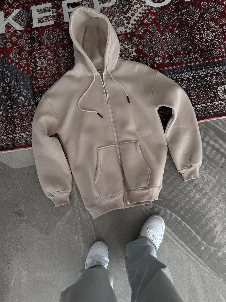 oversize-tam-fermuarli-uzun-kol-hirka-bej-18820665-sw960sh1280 Kadın 3 İplik Pamuklu Kapüşonlu Kanguru Cepli Baskılı Oversize Hoodie Sweatshirt - Bej - Görsel 2