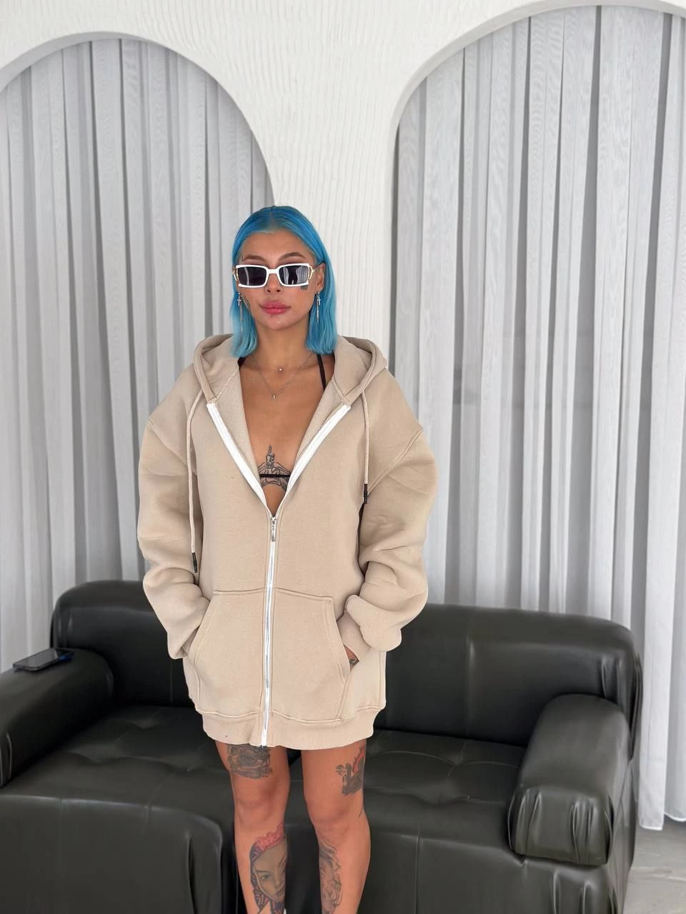 oversize-tam-fermuarli-uzun-kol-hirka-bej-56766511-sw960sh1280 Kadın 3 İplik Pamuklu Kapüşonlu Kanguru Cepli Baskılı Oversize Hoodie Sweatshirt - Bej
