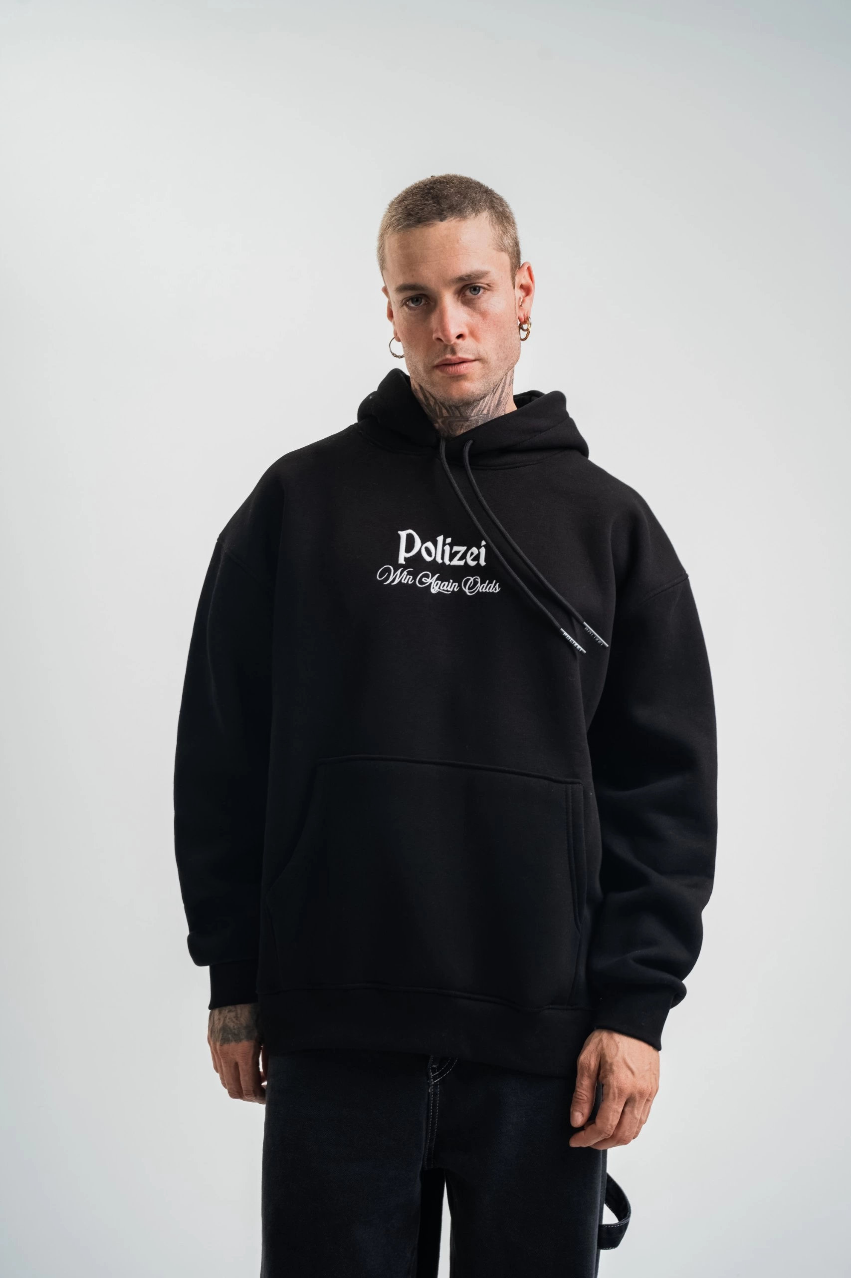 polizei-premium-kalite-kapsonlu-dijital-patchli-sweatshirt-siyah-80969056-sw1706sh2560 Erkek 3 İplik Pamuklu Kapüşonlu Baskılı Cepli Oversize Sweatshirt Hoodie - Siyah