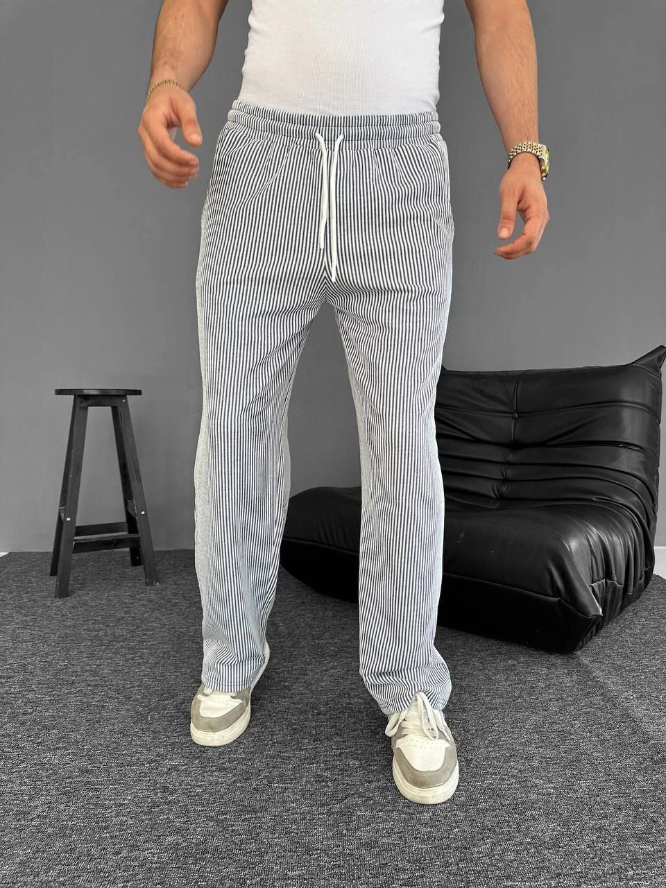 su-yolu-cizgili-cepli-pantalon-gri-23955974-sw960sh1280 Erkek Su Yolu Çizgili Cepli Pantolon Yazlık - Gri