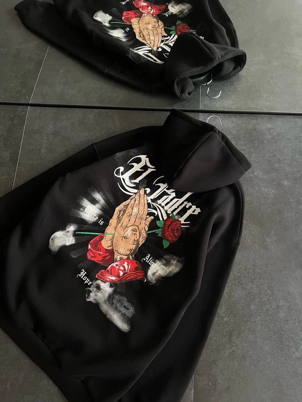 uc-iplik-penye-uzun-kol-kapsonlu-baskili-sweatshirt-siyah-87079296-sw960sh1280 Kadın Oversize Kapüşonlu Cepli Baskılı 3 İplik Pamuklu Hoodie Sweatshirt - Siyah