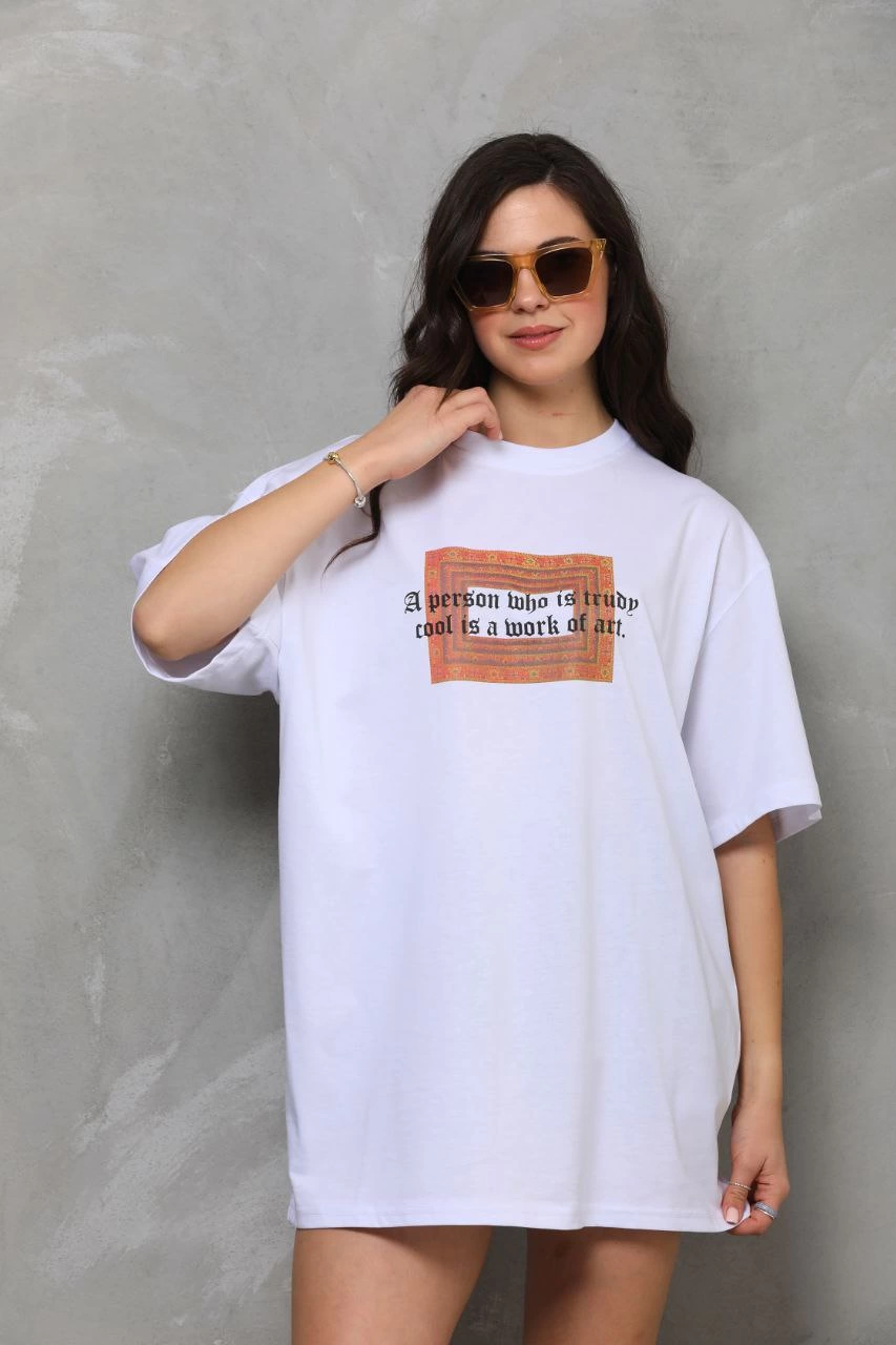 unisex-bisiklet-yaka-baskili-oversize-t-shirt-beyaz-28931486-sw853sh1280 Kadın Baskılı T-Shirt Kısa Kol Bisiklet Yaka Oversize Rahat Kalıp Tişört - Beyaz