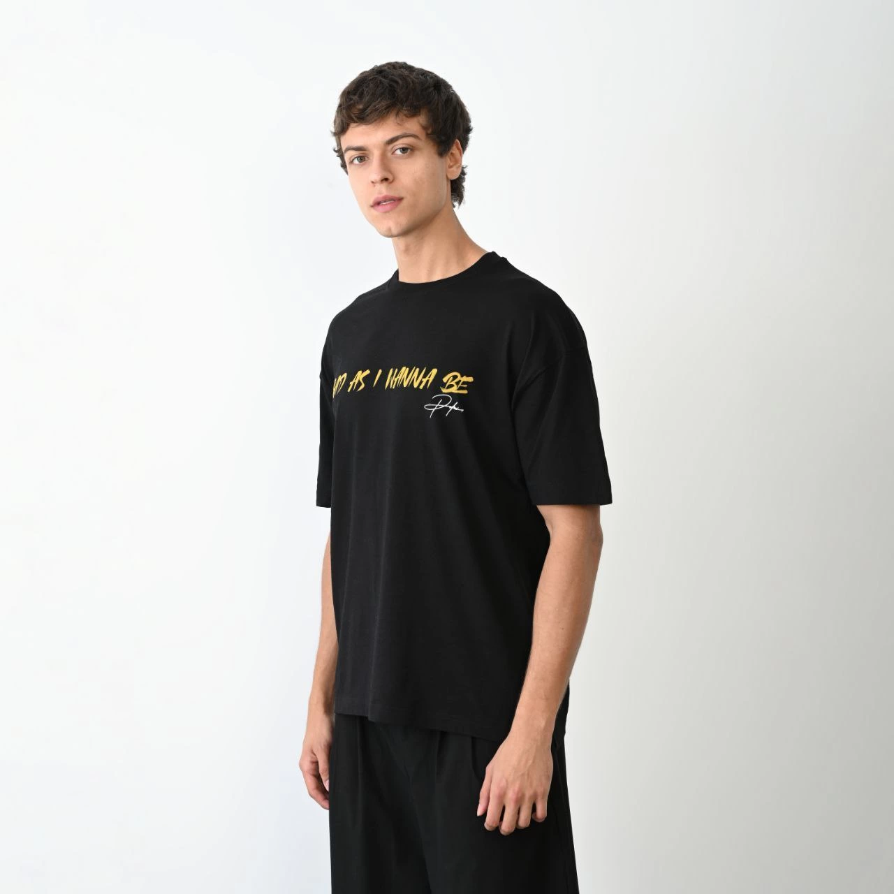 unisex-bisiklet-yaka-baskili-oversize-t-shirt-siyah-96808920-sw1280sh1280 Erkek Baskılı T-Shirt Kısa Kol Bisiklet Yaka Regular Fit Rahat Kalıp Günlük Tişört - Siyah - Görsel 2
