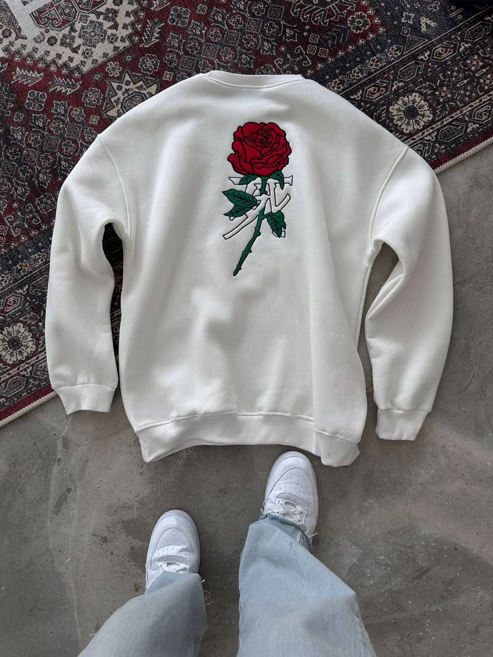 unisex-bisiklet-yaka-on-ve-arka-baskili-sweatshirt-beyaz-8804913-sw960sh1280 ERKEK 3 iplik Pamuklu Bisiklet Yaka Ön Ve Arka Baskılı SweatShirt - Beyaz - Image 2