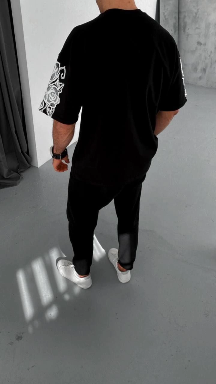unisex-flok-kabartma-baskili-t-shirt-siyah-3443880-sw720sh1280 Erkek Kısa Kol Yazlık Tişört Bisiklet Yaka Baskılı Oversize T-Shirt - Siyah - Görsel 2