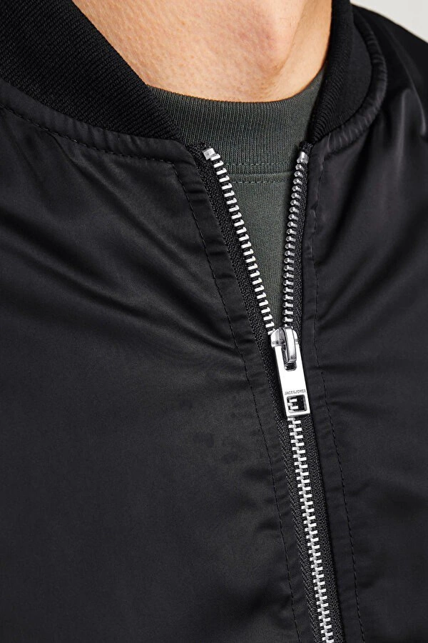 unisex-ici-astarli-duz-bomber-ceket-siyah-71200861-sw600sh900 Erkek Siyah Bomber Mont Fermuarlı Cepli Kapitone Astarlı Ceket - Siyah - Görsel 2