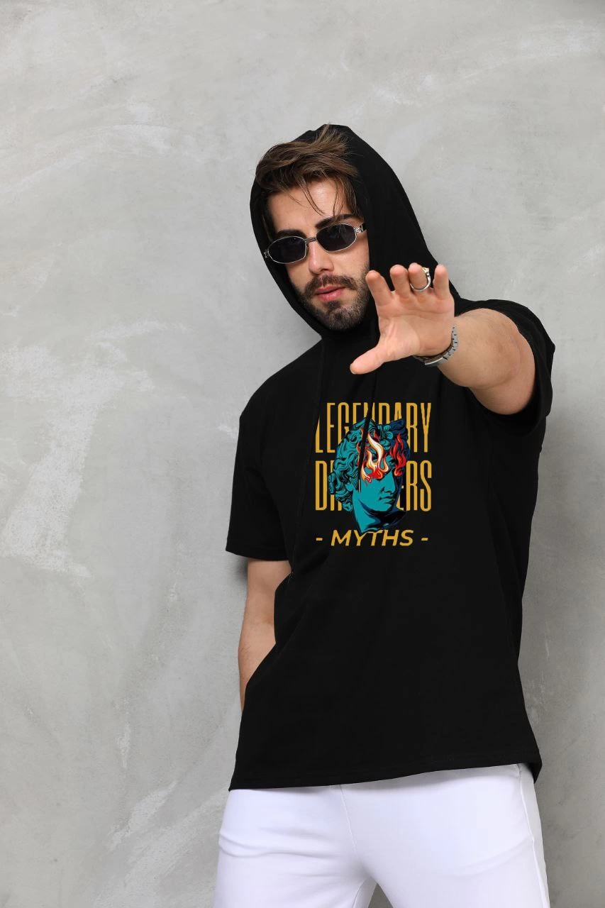 unisex-kapsonlu-kolsuz-oversize-baskili-tisort-siyah-95512288-sw853sh1280 Erkek Kapüşonlu Kolsuz Oversize Baskılı Tişört - Siyah