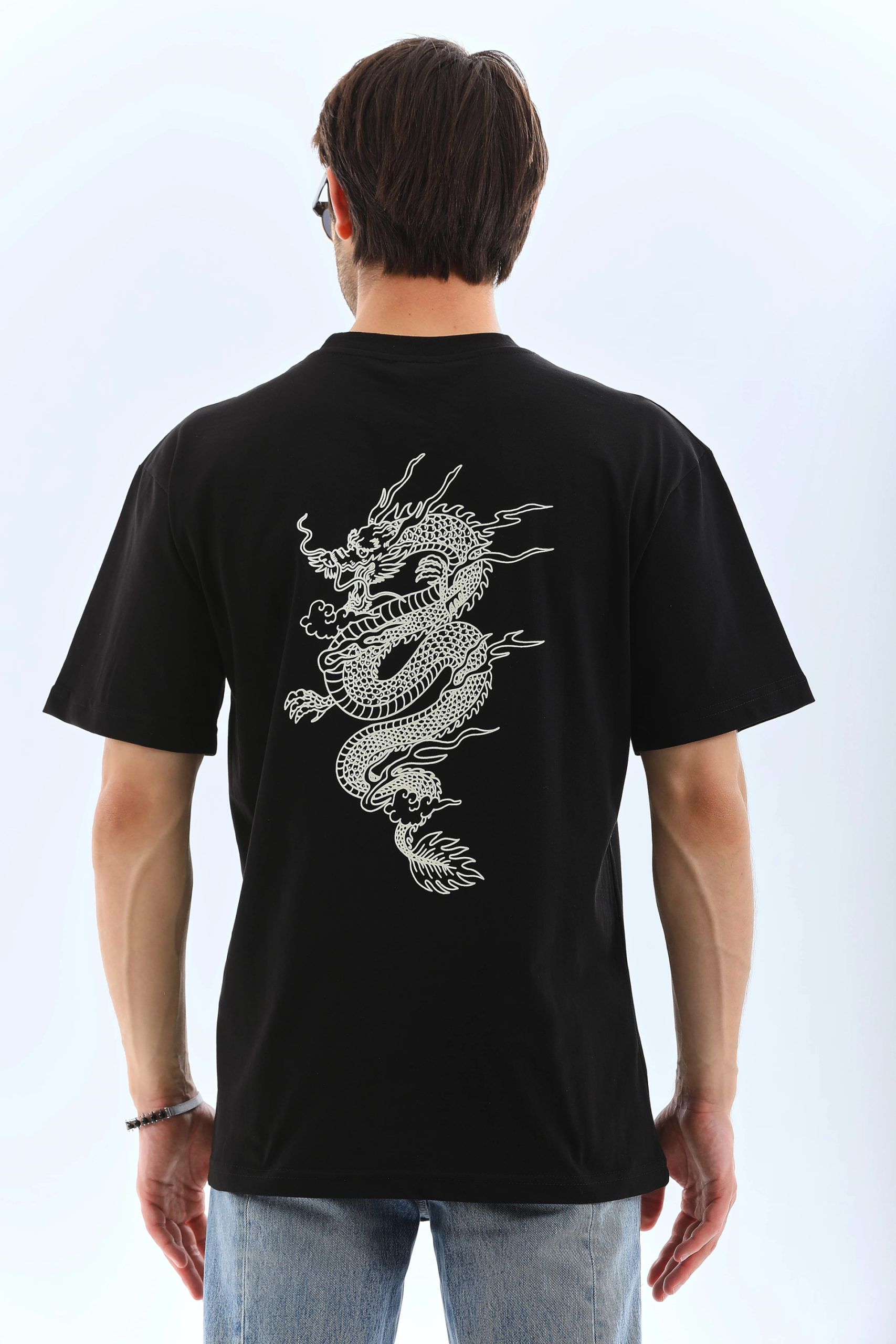 unisex-oversize-baskili-bisiklet-yaka-t-shirt-siyah-65110581-sw2220sh3330 Erkek Kısa Kol Yazlık Tişört Bisiklet Yaka Baskılı Oversize T-Shirt - Siyah - Görsel 2