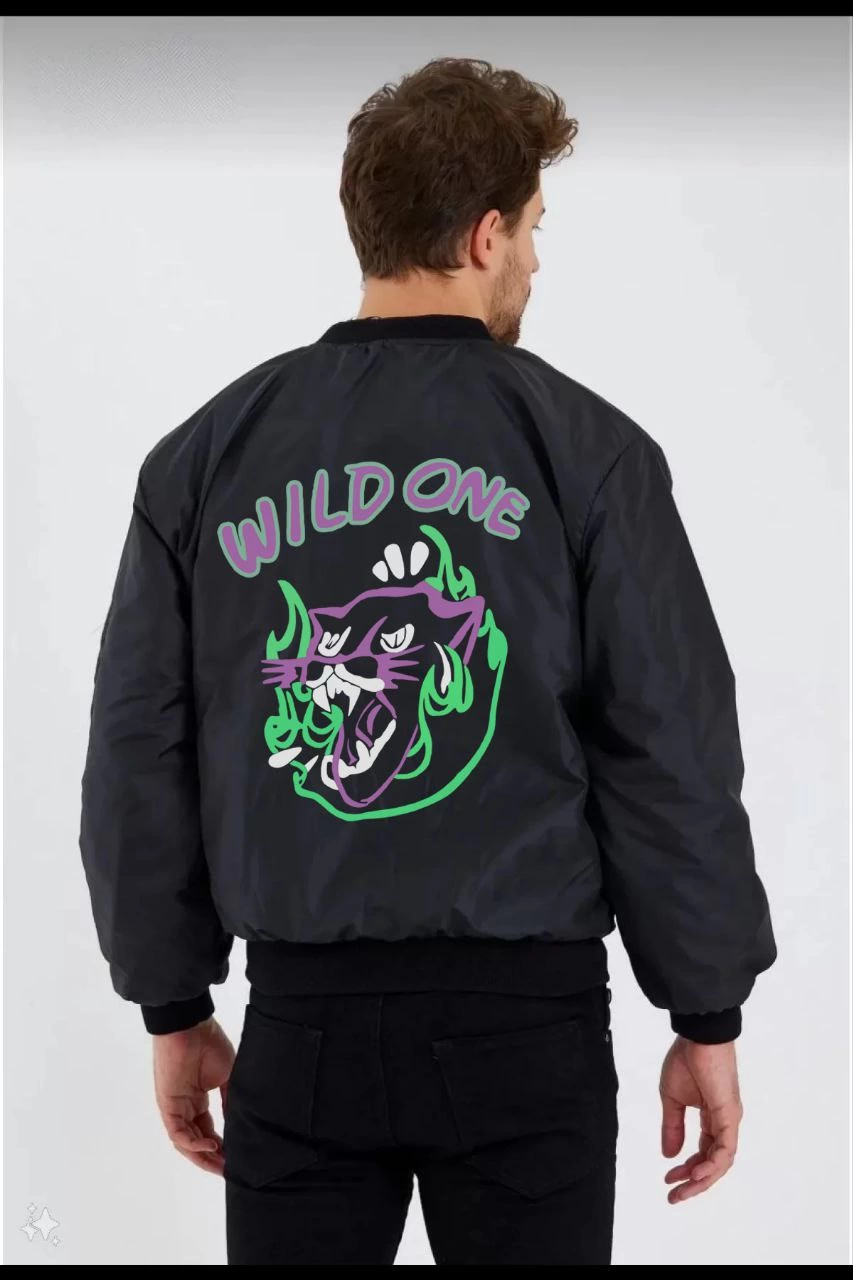unisex-uzun-kol-baskili-bomber-ceket-siyah-41287713-sw853sh1280 Wild One Baskılı Erkek Bomber Mont – Panter Desenli, Fermuarlı, Kapitone Astarlı Ceket - Siyah - Görsel 2