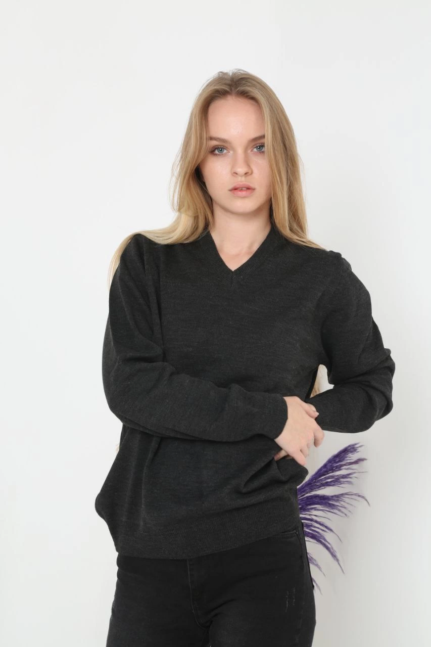 unisex-uzun-kol-v-yaka-triko-kazak-fume-16433438-sw853sh1280 Kadın V Yaka Kazak Uzun Kol Düz Dokuma Triko - Füme