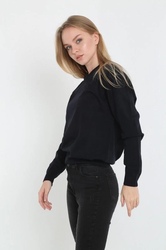 unisex-uzun-kol-v-yaka-triko-kazak-siyah-83312839-sw533sh800 Kadın V Yaka Kazak Uzun Kol Düz Dokuma Triko - Siyah - Görsel 2