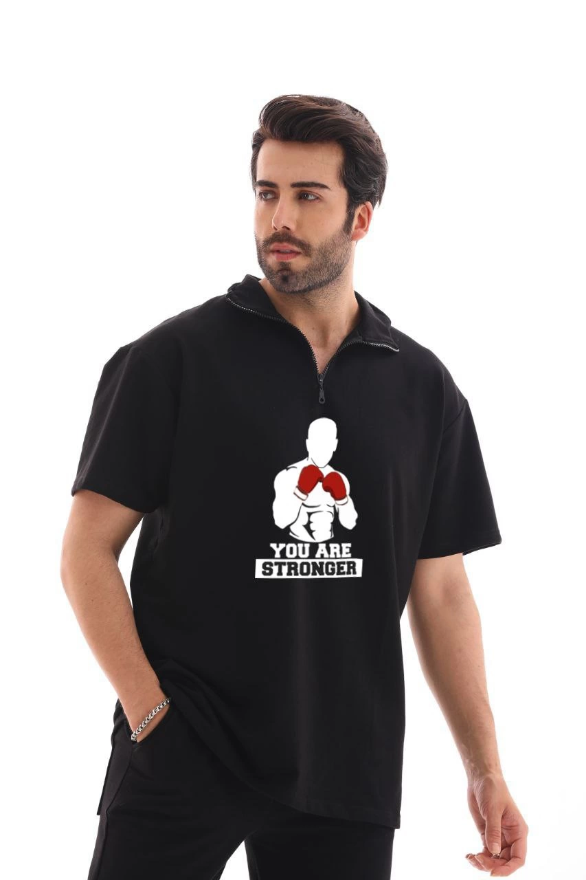 unisex-yarim-fermuarli-oversize-baskili-t-shirt-siyah-39592399-sw853sh1280 Erkek Yarım Fermuarlı Oversize Baskılı T-Shirt - Siyah