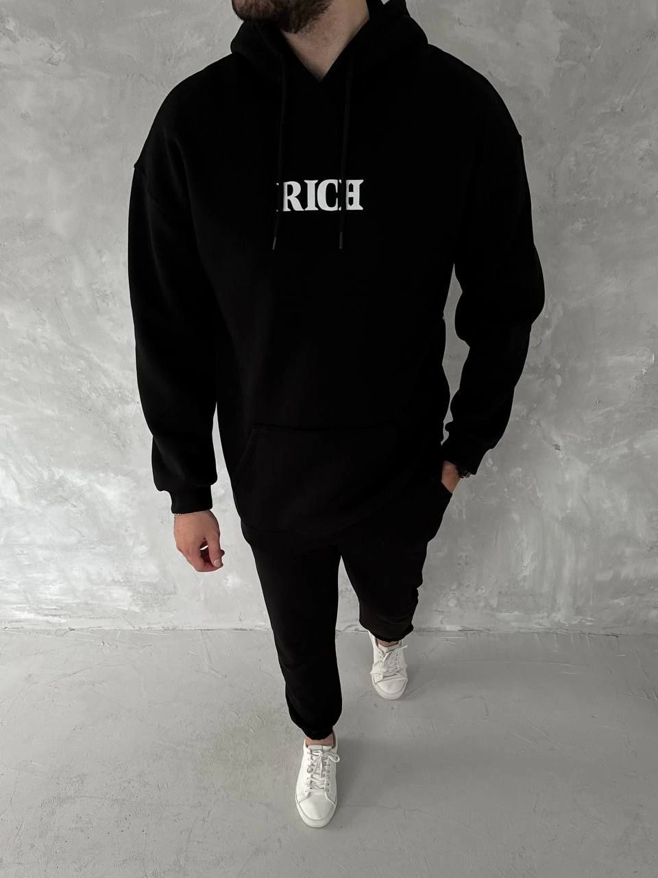 uzun-kol-kapsonlu-gogus-baskili-sweatshirt-siyah-96628183-sw960sh1280 Erkek Kapüşonlu Kanguru Cepli Sweatshirt 3 İplik Pamuklu Baskılı Hoodie - Siyah