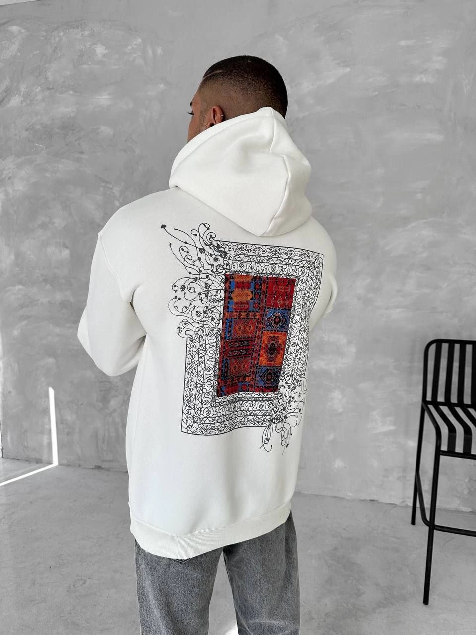 uzun-kol-kapsonlu-on-ve-arka-baskili-sweatshirt-beyaz-14770648-sw960sh1280 Erkek Kapüşonlu Kanguru Cepli Sweatshirt 3 İplik Pamuklu Baskılı Hoodie - Beyaz