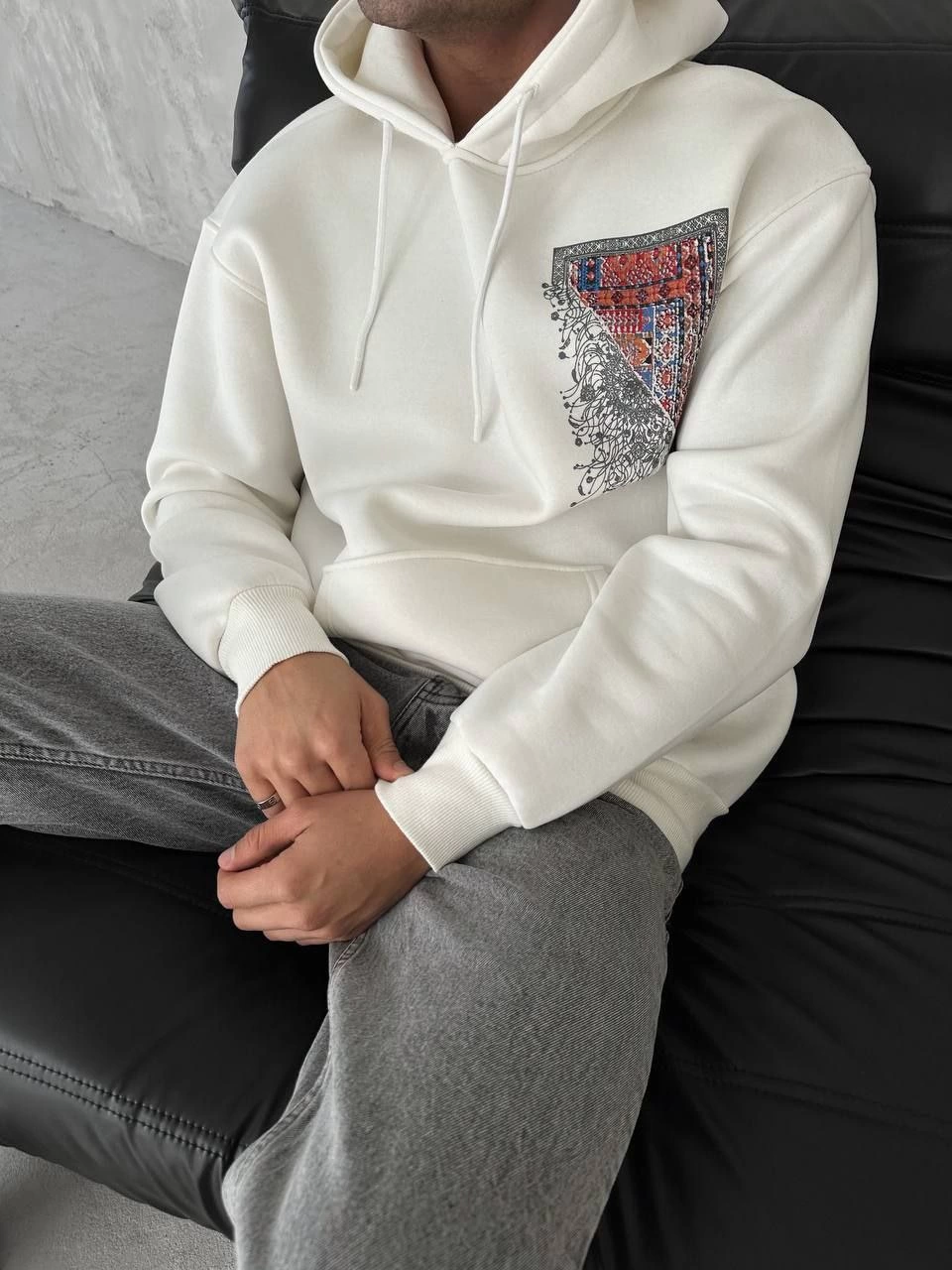 uzun-kol-kapsonlu-on-ve-arka-baskili-sweatshirt-beyaz-74156348-sw960sh1280 Erkek Kapüşonlu Kanguru Cepli Sweatshirt 3 İplik Pamuklu Baskılı Hoodie - Beyaz - Görsel 2